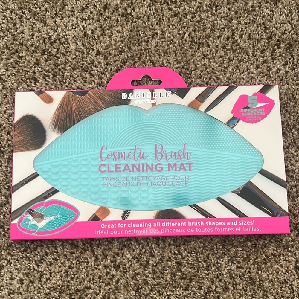 Make-Up Brush cleaning Mat